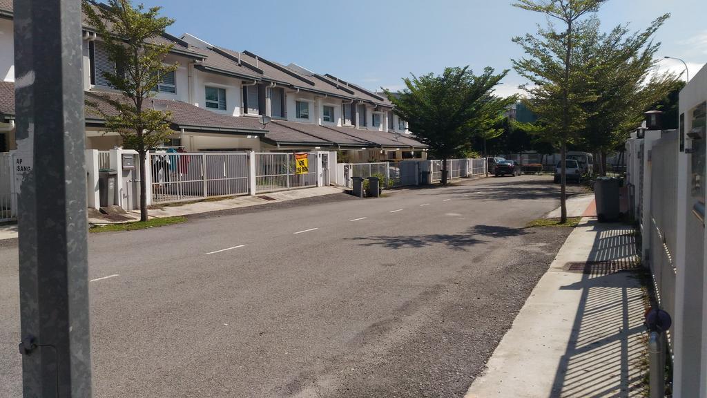 Kenanga Homestay Nilai Exterior foto